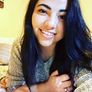 Meet your Posher, Alejandra